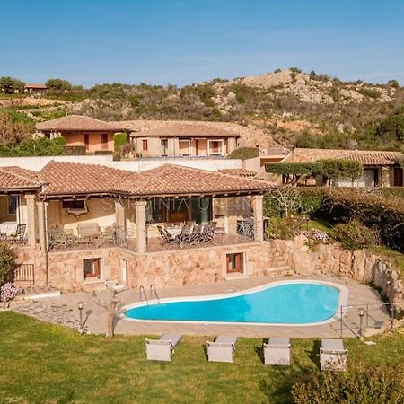 Villa Domus Ardea Capo Coda Cavallo Esterno foto