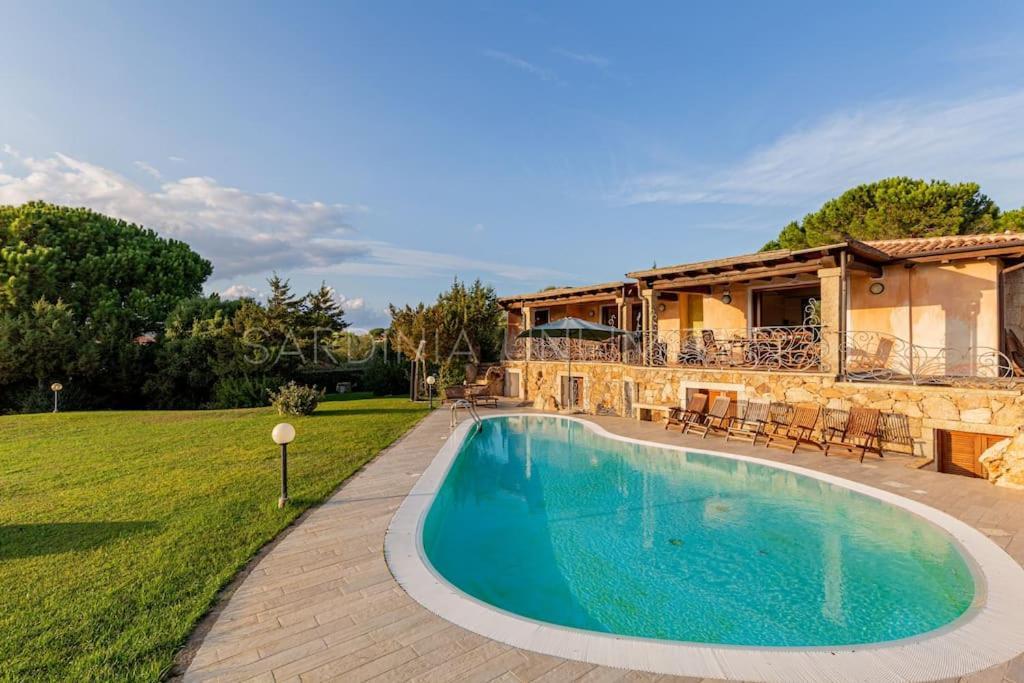 Villa Domus Ardea Capo Coda Cavallo Esterno foto